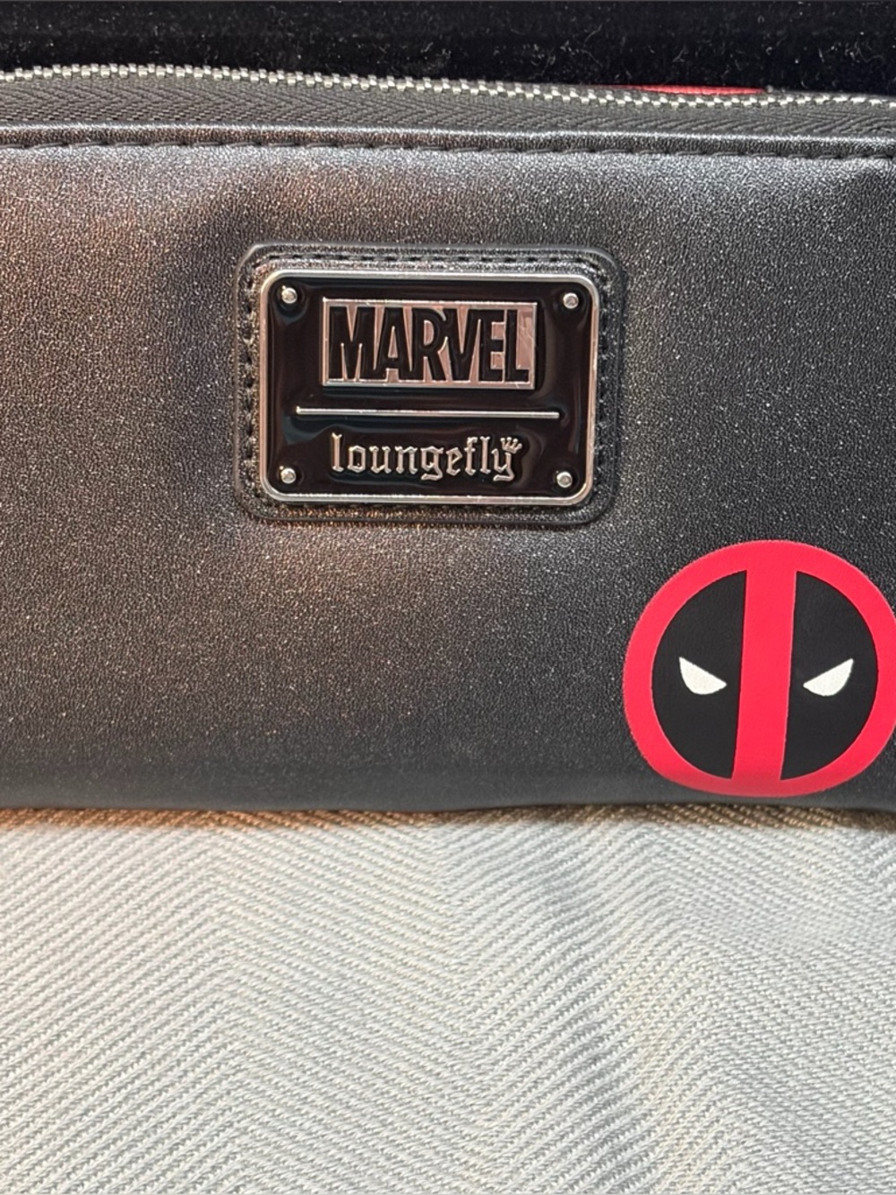 NWOT Loungefly marvels Deadpool metallic cosplay zip around wallet
